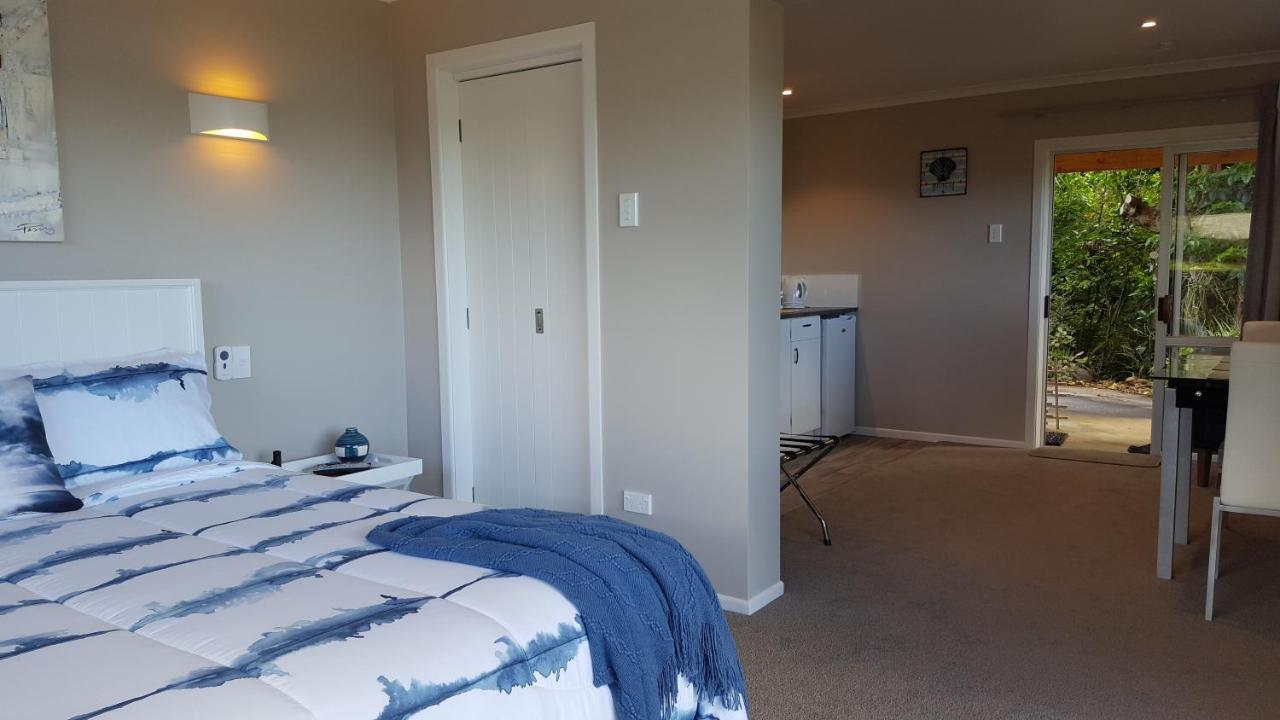 Bed and Breakfast Bird Haven Coromandel Экстерьер фото